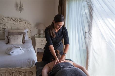 Intimate massage Prostitute Waarschoot